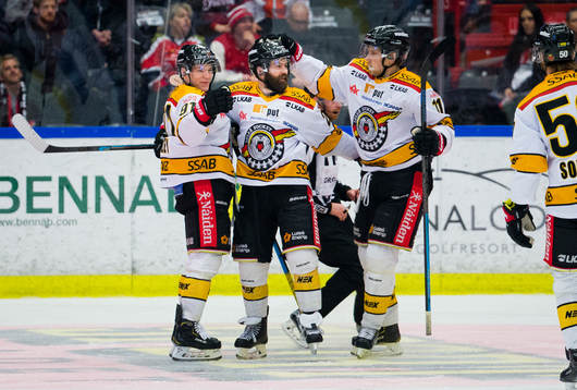 Luleås Jack Connolly gör 1-2 och jublar
