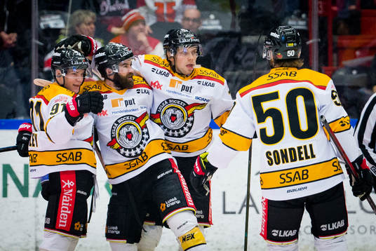 Luleås Jack Connolly gör 1-2 och jublar