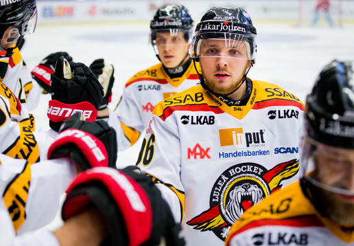 Luleås Robin Kovacs jublar vid 0-1 målet
