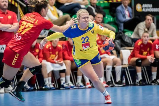 Sveriges Hanna Blomstrand och Montenegros Andela Bulatovic
