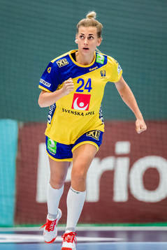 Sveriges Nathalie Hagman jublar