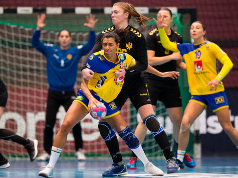 Sveriges Jamina Roberts och Montenegros Ema Ramusovic