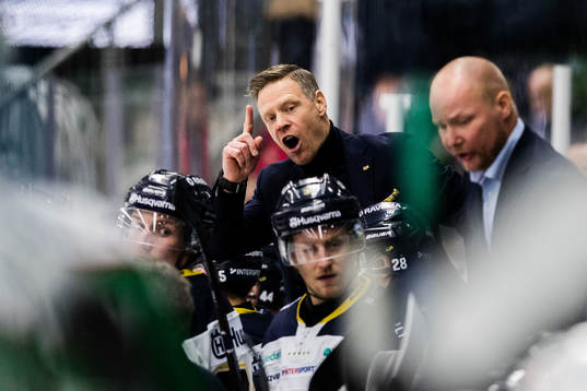 s assisterande tränare Nicklas Rahm