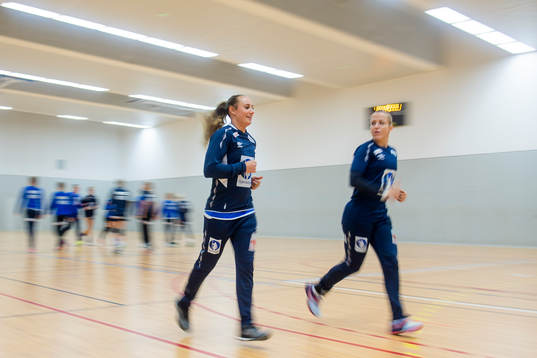 Camilla Herrem and Heidi Løke of Norway