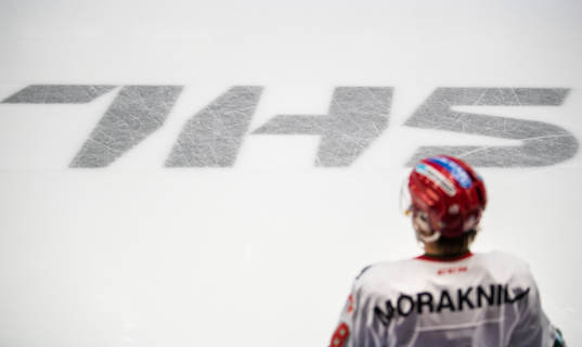 SHL-loggan syns bakom en moraspelare