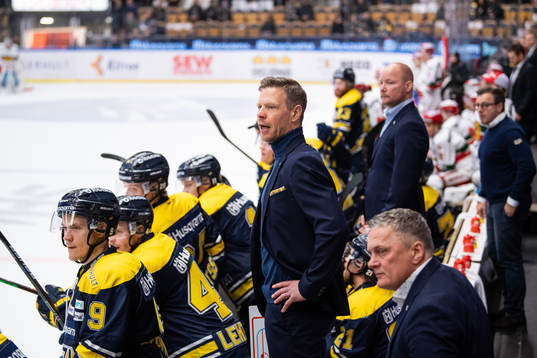 s assisterande tränare Nicklas Rahm, tränare Stephan