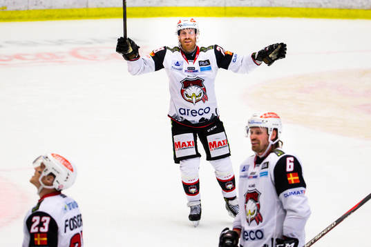 Malmö Redhawks Jens Olsson jublar