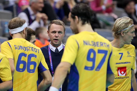 Head coach Mikael Hill of Sweden