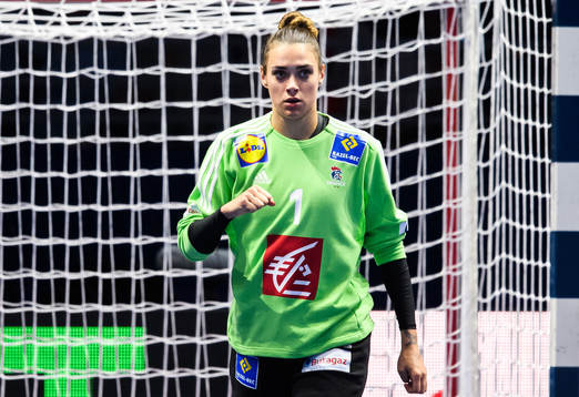 Goalkeeper Laura Glauser  of France