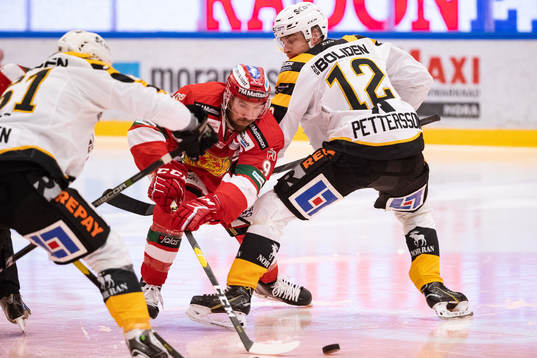 Moras Andrew Rowe och Skellefteås Adam Pettersson