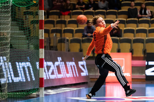Sävehofs målvakt Simon Möller med en räddning