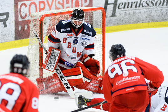 Hanhals Pontus Andreasson gör 8-0 på Grums målvakt David