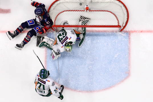 Mål 5-2 av Linköpings Broc Little förbi Färjestads