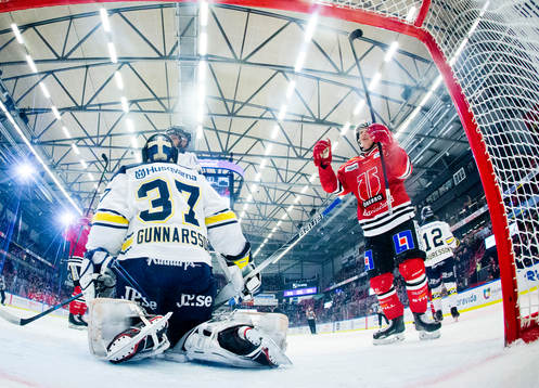Örebros Patrik Virta jublar