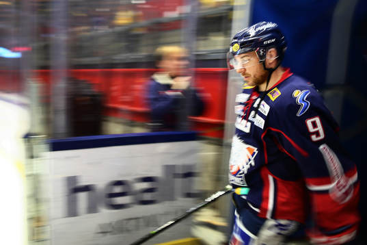 Linköpings Derek Roy före ishockeymatchen i SHL mellan