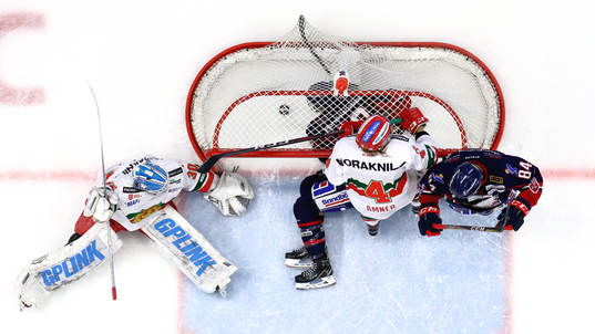 Mål 2-4 av Linköpings James Wright