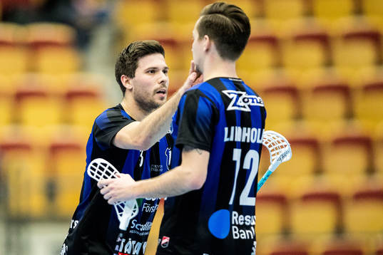 Helsingborgs Fredrik Azelius och Patrik Suchanek jublar