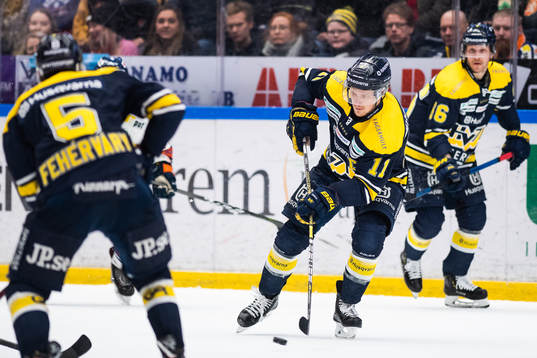 s Simon Önerud