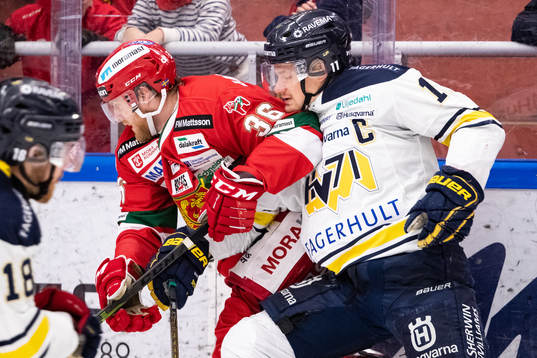 s Simon Önerud
