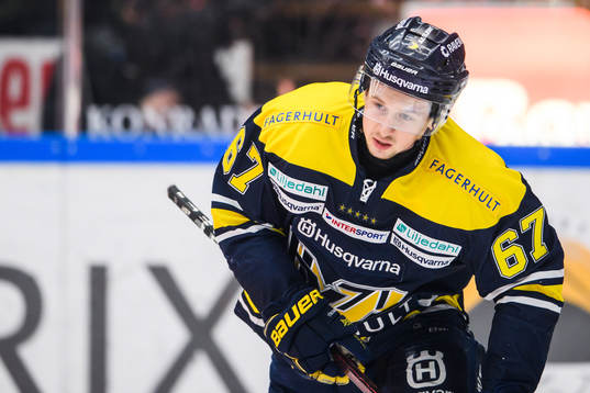 s Christoffer Törngren jublar