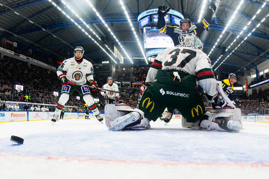 Bläddra bland fler bilder av Ishockey, SHL, HV71 - Frölunda