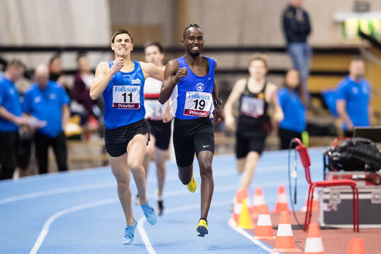 Bienvenue Musore, Spårvägens FK vinner 800m National C