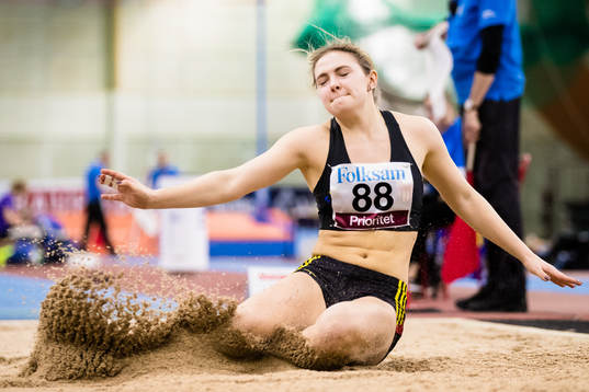 Izabella Ripsweden, Huddinge AIS