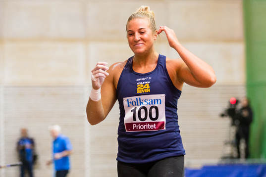Fanny Roos, Athletics 24Seven SK tar nytt svenskt rekord