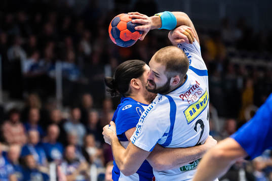 Alingsås Mishels Liaba och Redbergslids Niclas Fingren
