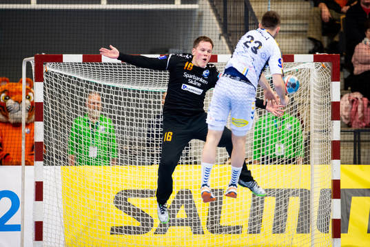 Kristianstads målvakt Richard Kappelin och Kielce