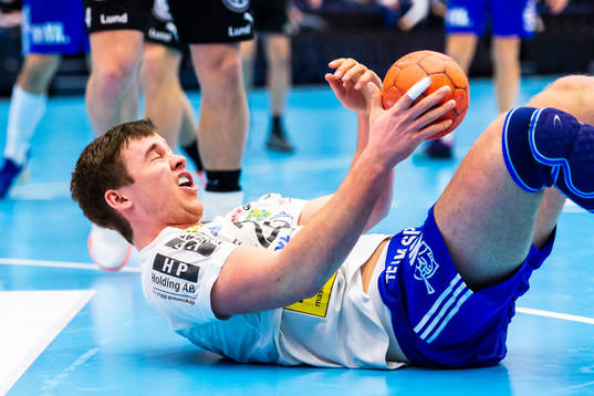 Ystads Jonathan Svensson har ont