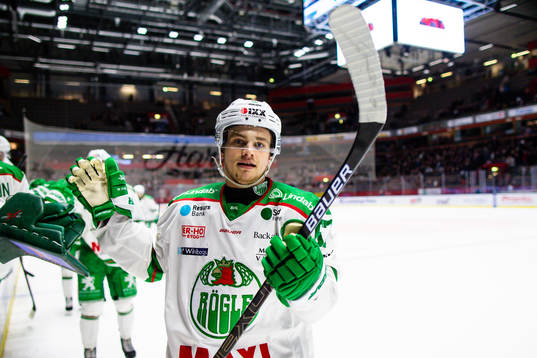 Rögles Leon Bristedt  jublar