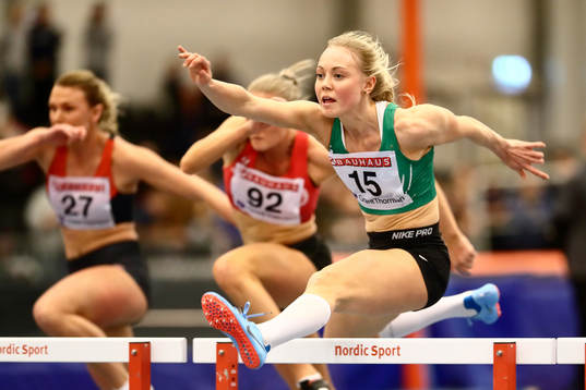 Tilde Johansson Falkenbergs IK vinner 60 m häck