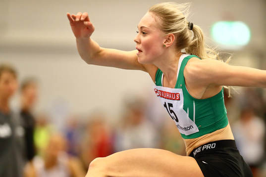 Tilde Johansson Falkenbergs IK vinner 60 m häck
