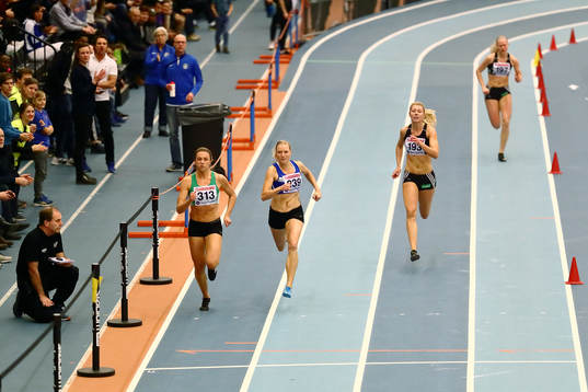 Lisa Lilja Ullevi FK vinner 200 m före Moa Hjelmer