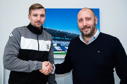 IFK Göteborgs Sebastian Eriksson och klubbdirektör Max