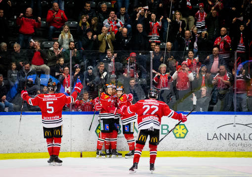 Örebros Jere Sallinen gör 4-2 och jublar