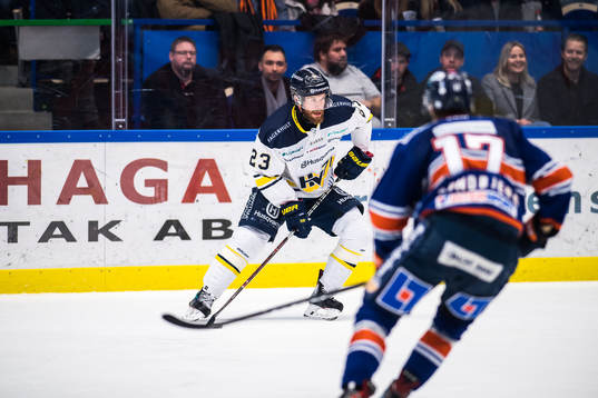 s Robin Figren  och Växjös Jonas Röndbjerg