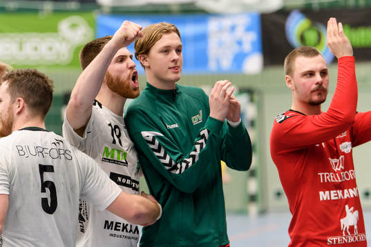 Helsingborgs spelare jublar