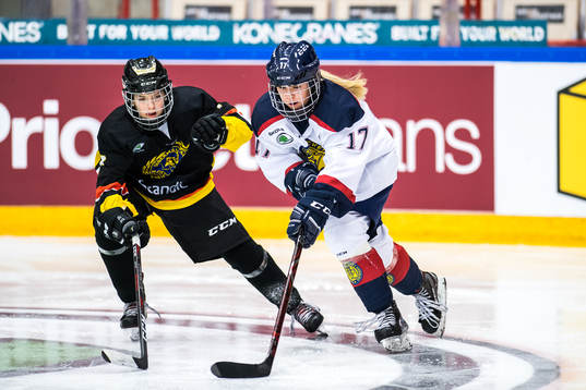Stockholms Julia Tärnblom  och Södermanlands Alice Wallin