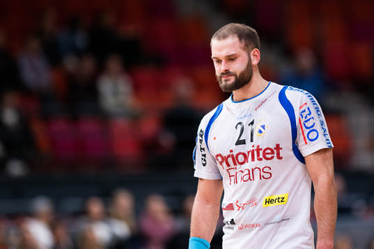 Redbergslids Niclas Fingren deppar