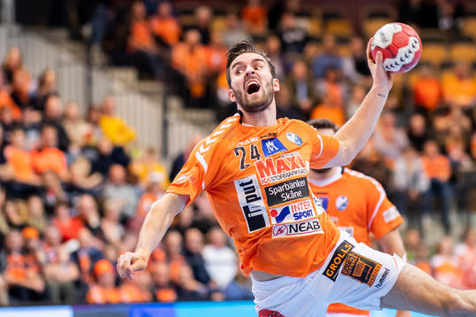 Kristianstads Teitur Einarsson skjuter