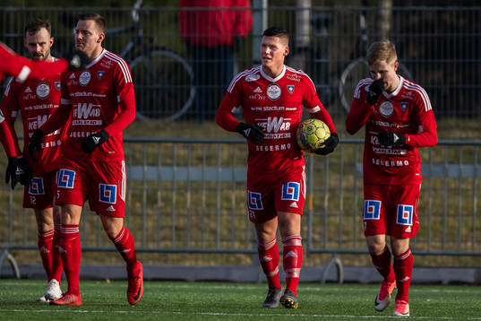 Karlstads Victor Edvardsen jublar