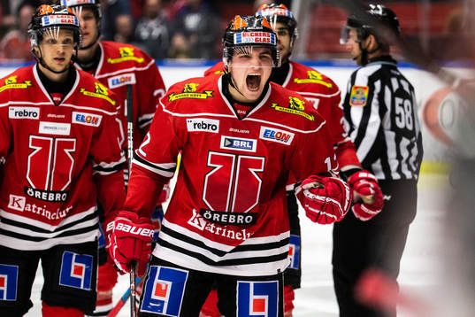 Örebros Glenn Gustafsson jublar