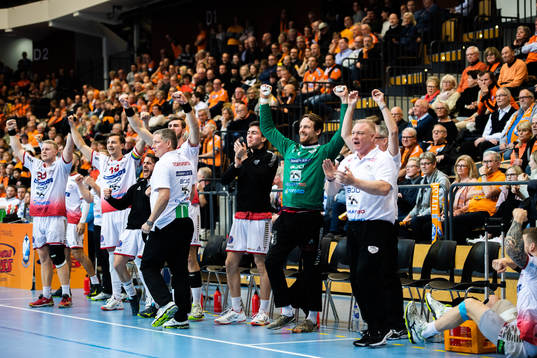 HK Malmös bänk jublar
