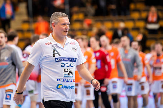 HK Malmös tränare Stian Tönnesen jublar