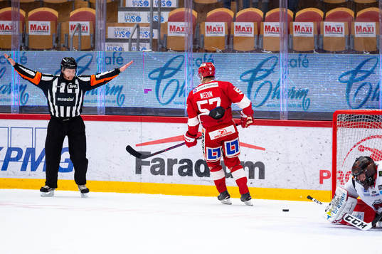 Timrås Anton Wedin missar straff