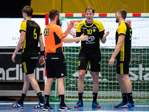 Sävehofs Christoffer Brännberger reagerar mot domaren