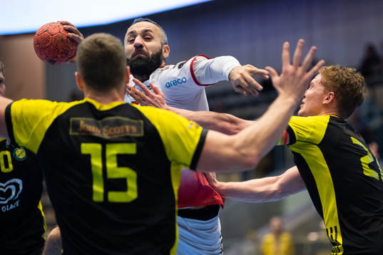 HK Malmös Binai Aziz