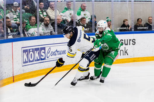 s Martin Fehérváry och Rögles Taylor Matson